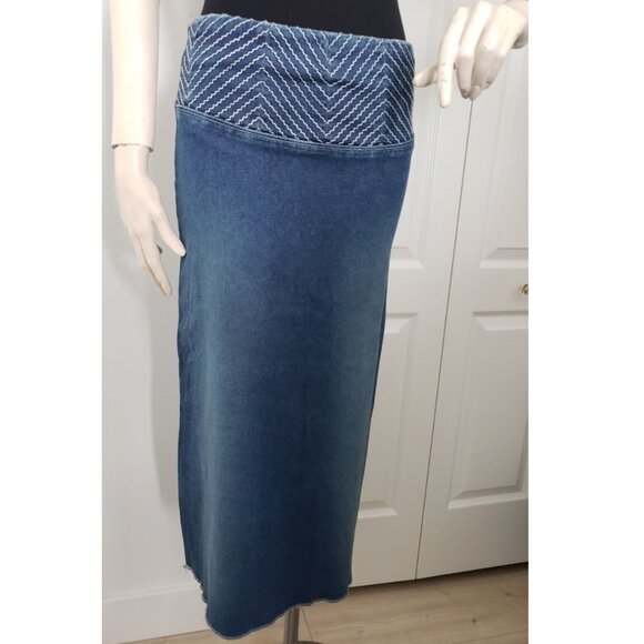 DS Lab Denim Skirt White Stitch Detail and Lace Up Back Size 12 - Picture 5 of 12